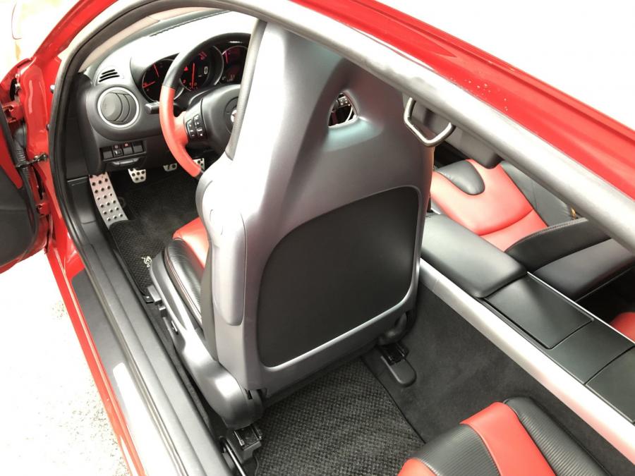 Интерьер Mazda RX-8 2005 года  (фото 146 из 197)